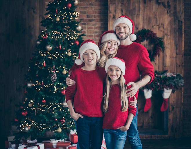 christmas family dress up What to Wear for Your Family Christmas Card